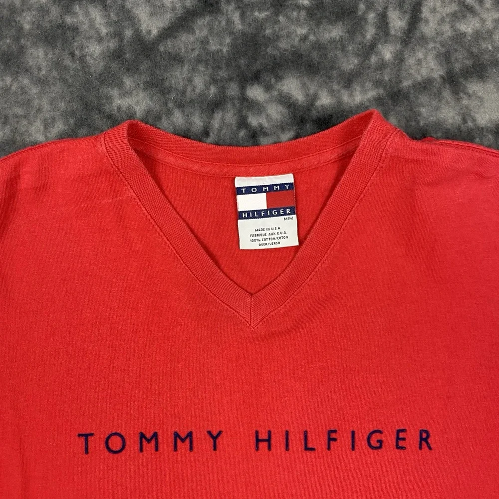 Tommy Hilfiger TShirt Mens Size M Spellout Logo V-neck VTG 90s Made in USA - Picture 8 of 13